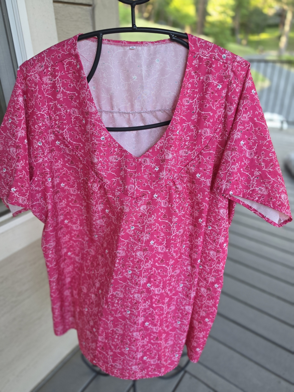 Women’s Pink Floral V-Neck Top